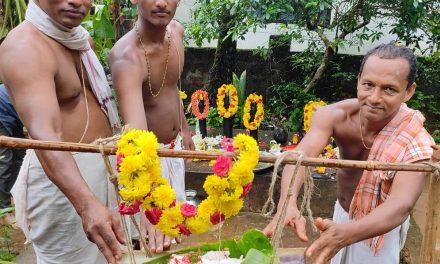 ಮಗುವಾಗಿ ಜನ್ಮ ತಳೆದ ಶ್ರೀ ಶಾಂತಾದುರ್ಗೆಗೆ ತೊಟ್ಟಿಲು ತೂಗಿದ ಗುನಗರು