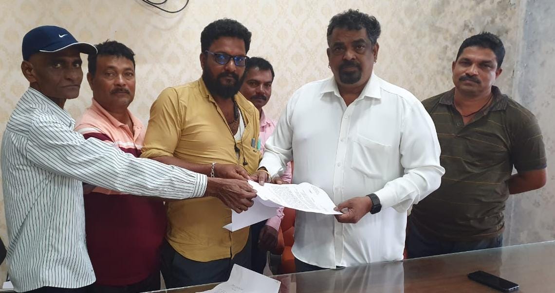 ಹಟ್ಟಿಕೇರಿ ಗ್ರಾಪಂ ವ್ಯಾಪ್ತಿಯ ಮೂಲಭೂತ ಸೌಕರ್ಯ ವಂಚಿತ ಕುಗ್ರಾಮಗಳಿಗೆ ರಸ್ತೆ ಸಂಪರ್ಕಕ್ಕೆ ಸೇತುವೆ ಮಾಡಿ ಕೊಡಲು ಶಾಸಕ ಸೈಲ್ ಗೆ ಮನವಿ