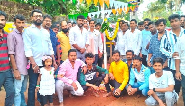 ಬಡ ರೋಗಿಗಳಿಗೆ ಹಾಲು-ಹಣ್ಣು ವಿತರಿಸುವ ಮೂಲಕ ಸ್ವಾತಂತ್ರ್ಯೋತ್ಸವದ ಸಂಭ್ರಮ ಆಚರಿಸಿಕೊಂಡ ಜೈ ಮಾತಾ ಆಟೋ ಯೂನಿಯನ್