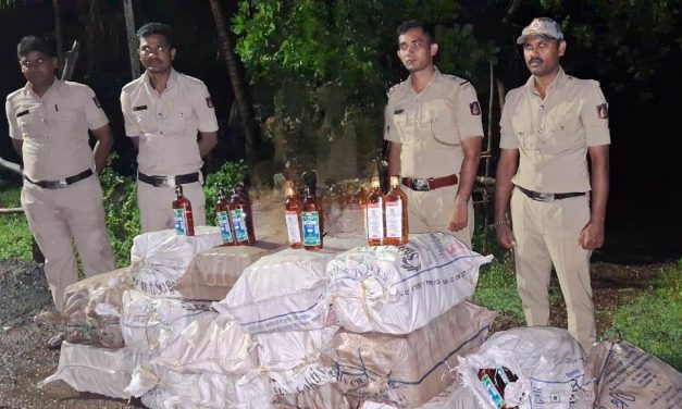 ಹಟ್ಟಿಕೇರಿಯ ಡಿಪೋ ಎದರಿನ ಚರಂಡಿಯಲ್ಲಿ ಪತ್ತೆಯಾದ ಸಾವಿರಾರು ಮೌಲ್ಯದ ಅಕ್ರಮ ಗೋವಾ ಸರಾಯಿ