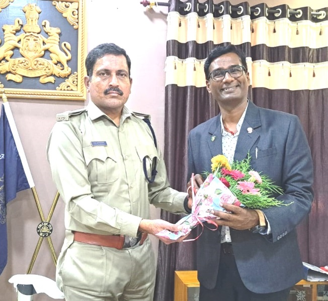 ಉಕ ಜಿಲ್ಲಾ ಗೃಹರಕ್ಷಕ ದಳದ ಉಕ ಜಿಲ್ಲಾ ಗೌರವ ಸಮಾದೇಷ್ಟರಾಗಿ ಡಾ. ಸಂಜು ಟಿ. ನಾಯಕ