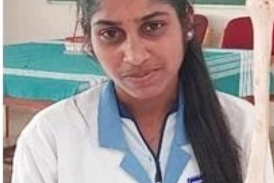 ಕಾರವಾರದ ಕಿಮ್ಸ್ ನಲ್ಲಿ ಪ್ಯಾರಾ ಮೆಡಿಕಲ್ ಓದುತ್ತಿದ್ದ ಅಂಕೋಲಾದ ಯುವತಿ ನಾಪತ್ತೆ
