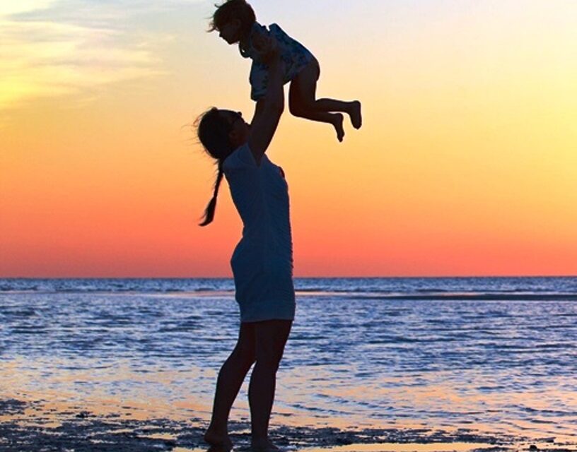 ಅಂಕೋಲಾದಲ್ಲಿ ಮಕ್ಕಳ ದತ್ತು ಹೆಸರಿನಲ್ಲಿ ಭಾರಿ ಮೋಸ – ಐವರು ವಿರುದ್ಧ ಪ್ರಕರಣ